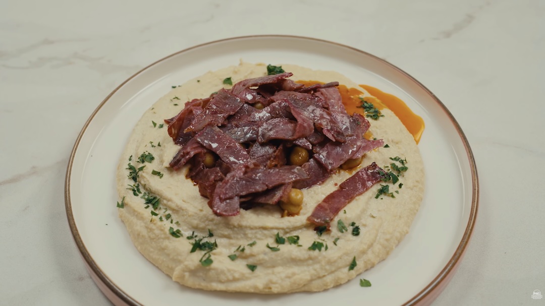 Pastırmalı Humus Tarifi
