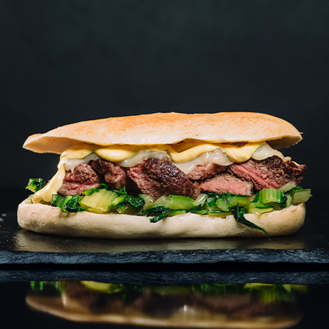 T-Bone Et Sandviç (Hafif Öğle Yemeği) Tarifi